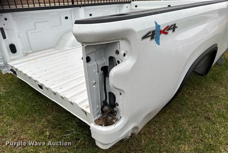 image for item OJ9267 Pickup truck bed