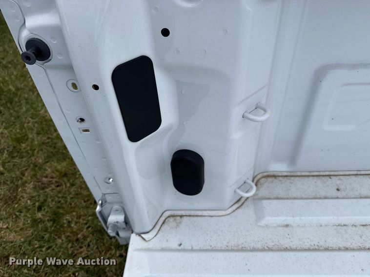 image for item OJ9267 Pickup truck bed