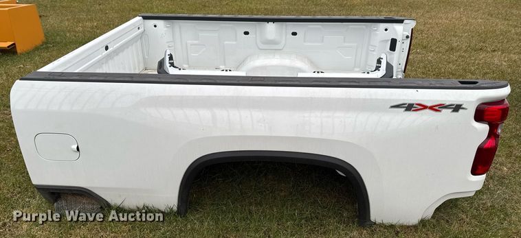 image for item OJ9268 Pickup truck bed