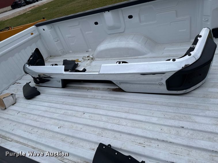 image for item OJ9268 Pickup truck bed