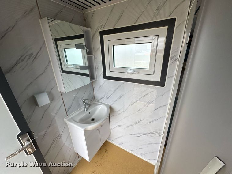 image for item OJ9275 Portable restroom