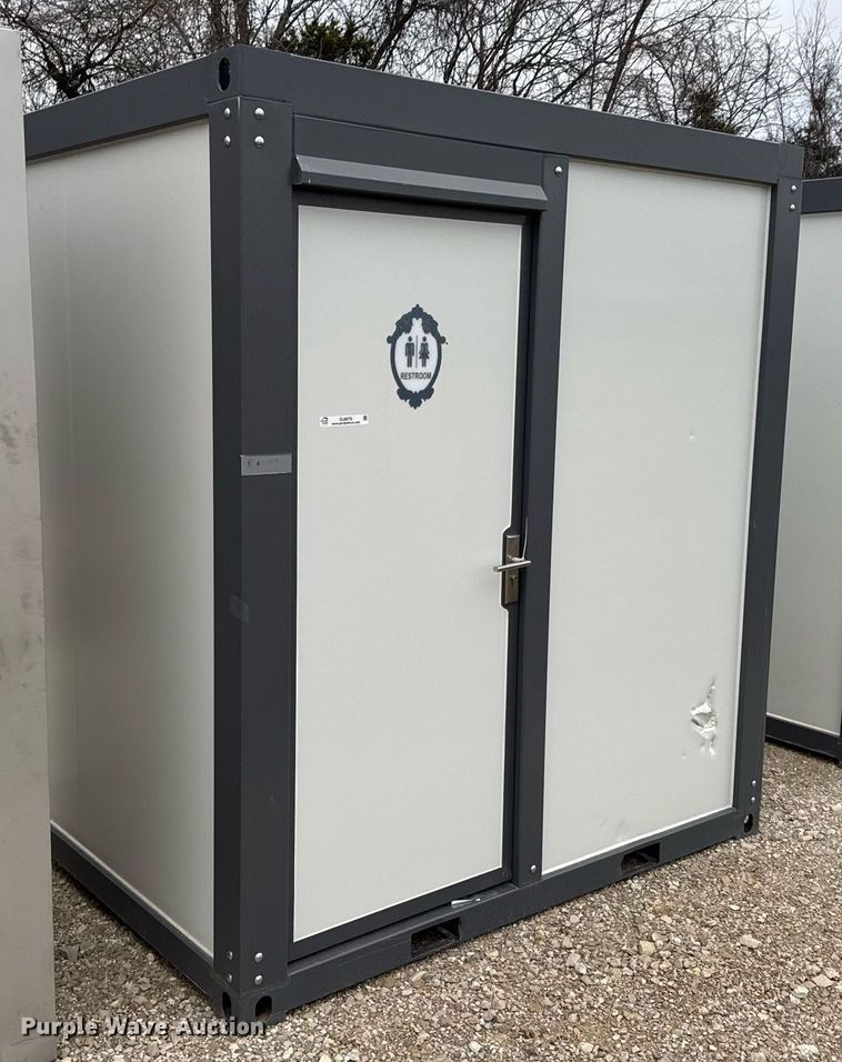 image for item OJ9276 Portable restroom