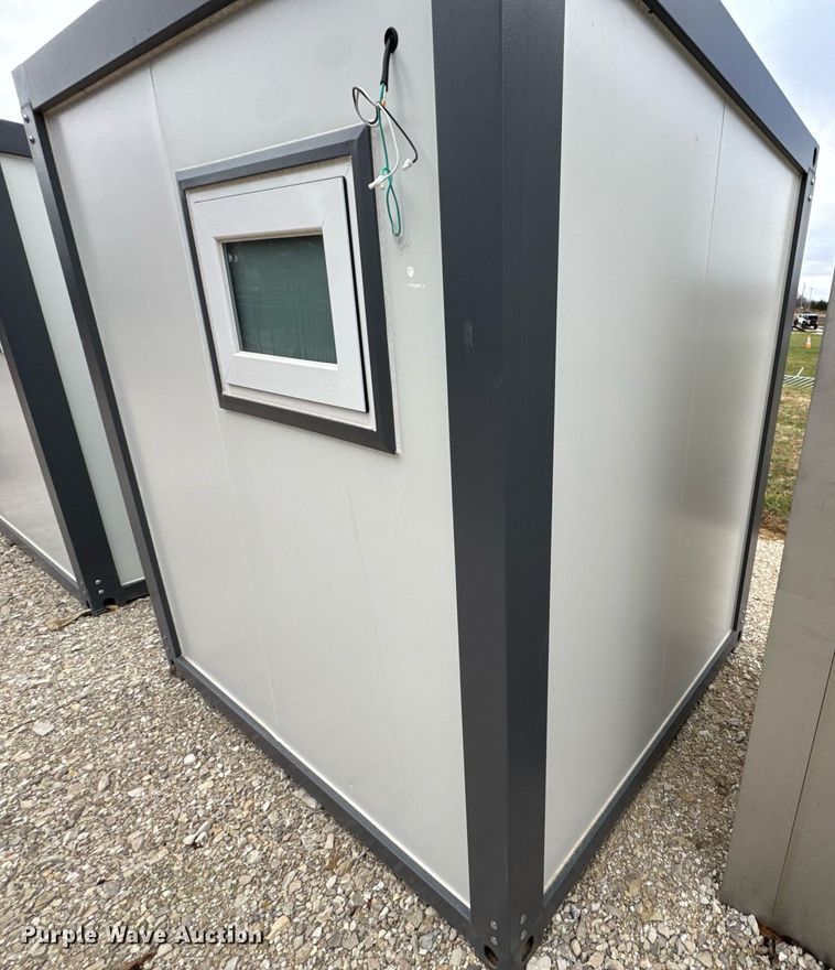 image for item OJ9276 Portable restroom