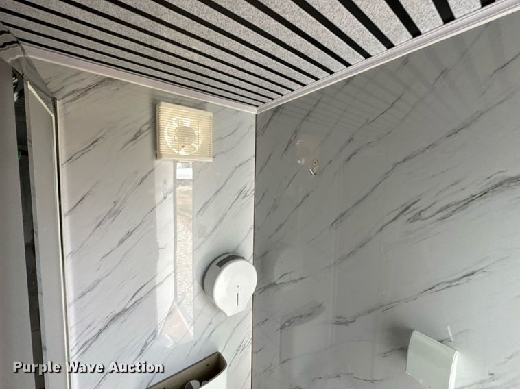 image for item OJ9276 Portable restroom