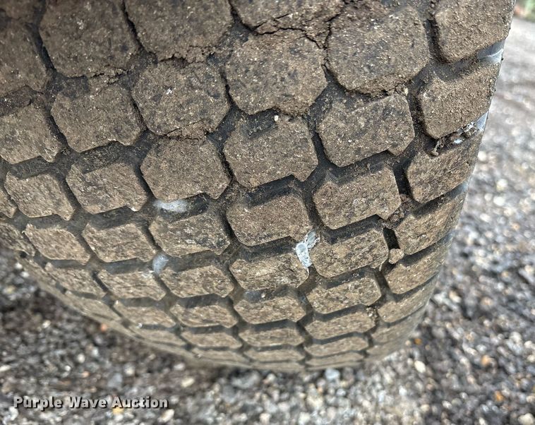 image for item OK9314 2013 John Deere 2030A utility vehicle