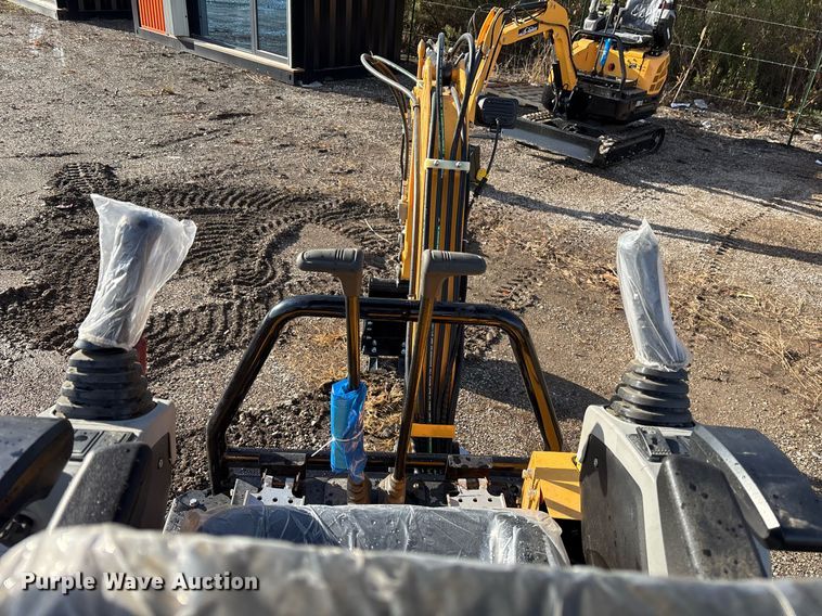 image for item OK9330 2024 Valley Pioneer EM15 mini excavator