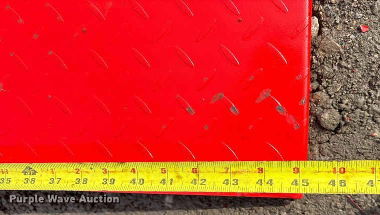 image for item OK9372 Valley Pioneer 10T loading dock ramp