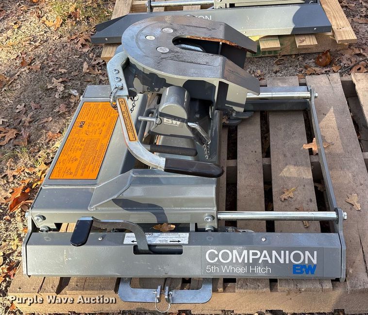 image for item OK9418 B&W  Companion RVB3775 fifth wheel hitch