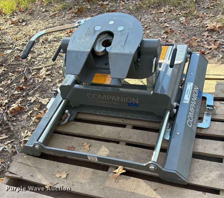 image for item OK9418 B&W  Companion RVB3775 fifth wheel hitch