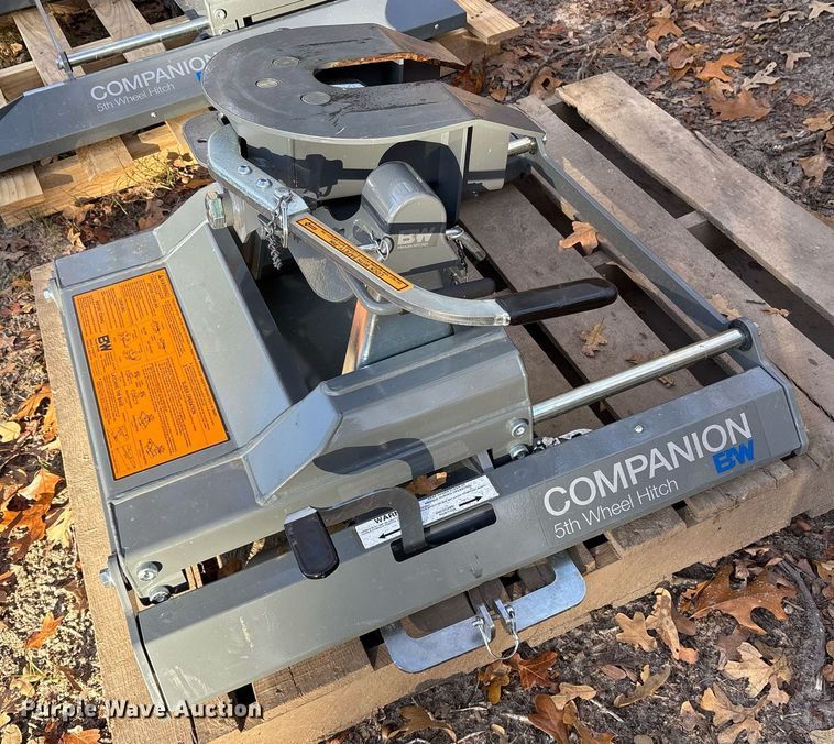 image for item OK9418 B&W  Companion RVB3775 fifth wheel hitch