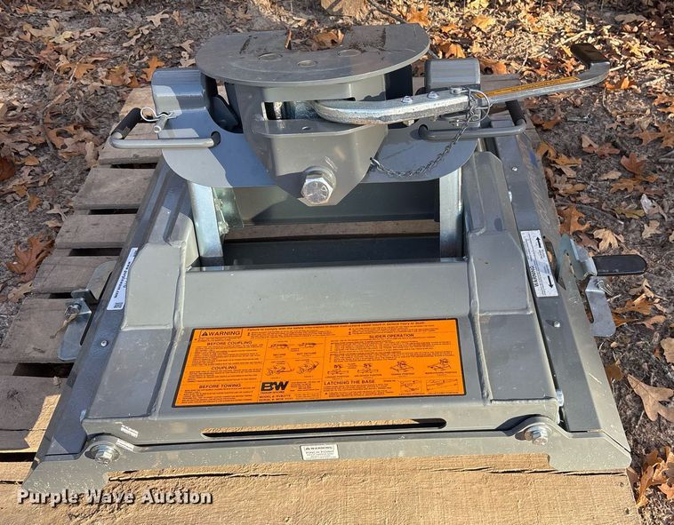 image for item OK9418 B&W  Companion RVB3775 fifth wheel hitch