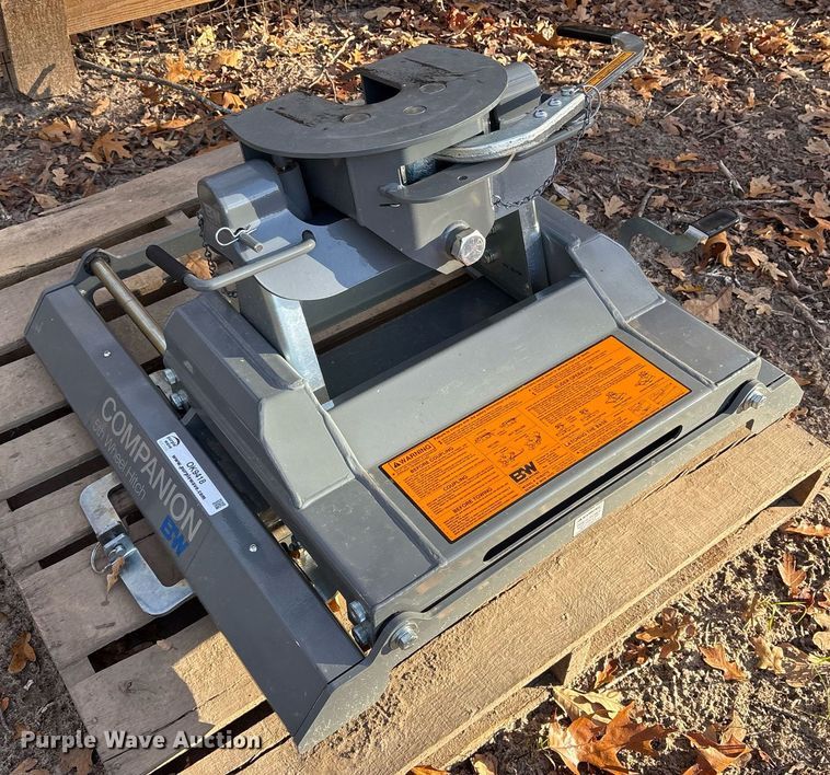 image for item OK9418 B&W  Companion RVB3775 fifth wheel hitch