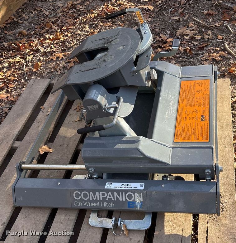 image for item OK9418 B&W  Companion RVB3775 fifth wheel hitch