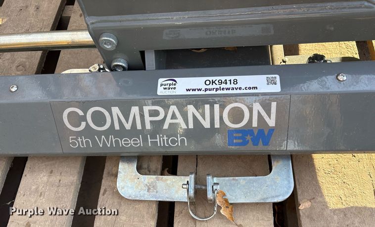 image for item OK9418 B&W  Companion RVB3775 fifth wheel hitch