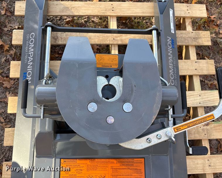 image for item OK9419 B&W  Companion RVB3405 fifth wheel hitch