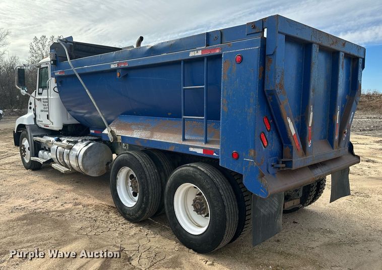 image for item DF8437 2012 Mack CXU613 dump truck