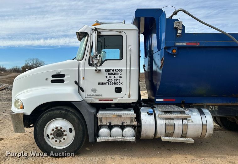 image for item DF8437 2012 Mack CXU613 dump truck