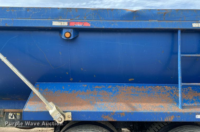 image for item DF8437 2012 Mack CXU613 dump truck