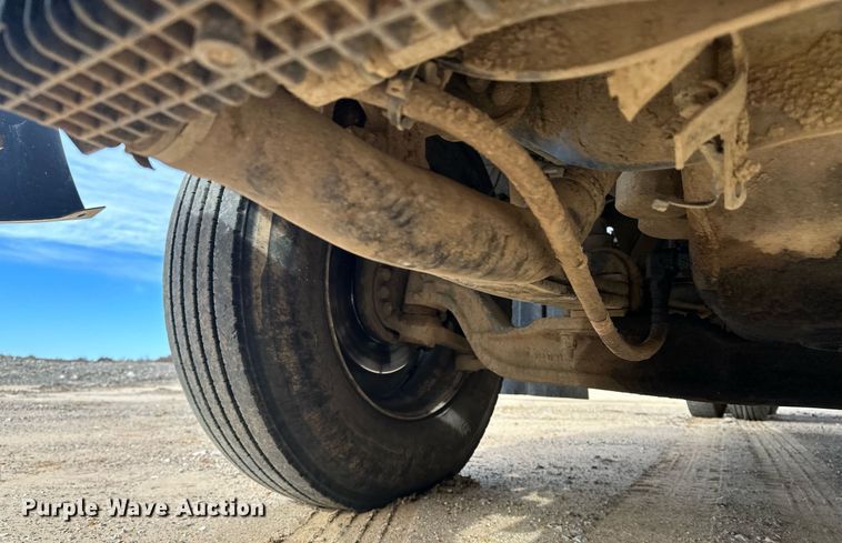 image for item DF8437 2012 Mack CXU613 dump truck