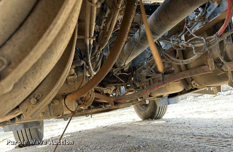 image for item DF8437 2012 Mack CXU613 dump truck