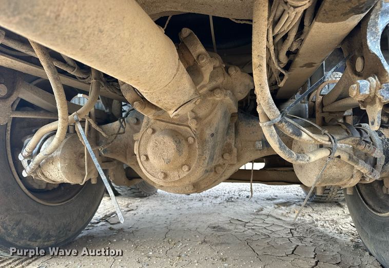 image for item DF8437 2012 Mack CXU613 dump truck