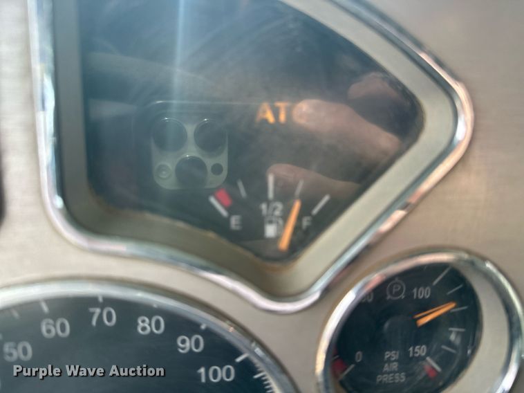 image for item DF8437 2012 Mack CXU613 dump truck