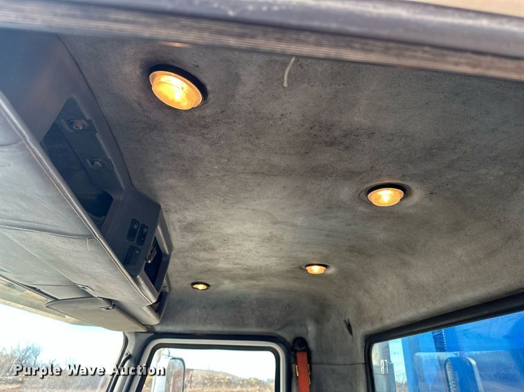 image for item DF8437 2012 Mack CXU613 dump truck