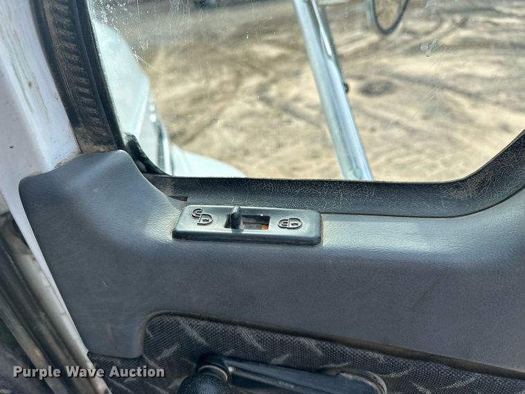 image for item DF8437 2012 Mack CXU613 dump truck