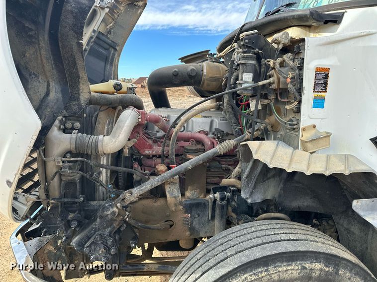 image for item DF8437 2012 Mack CXU613 dump truck