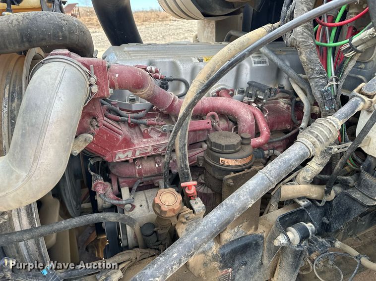 image for item DF8437 2012 Mack CXU613 dump truck