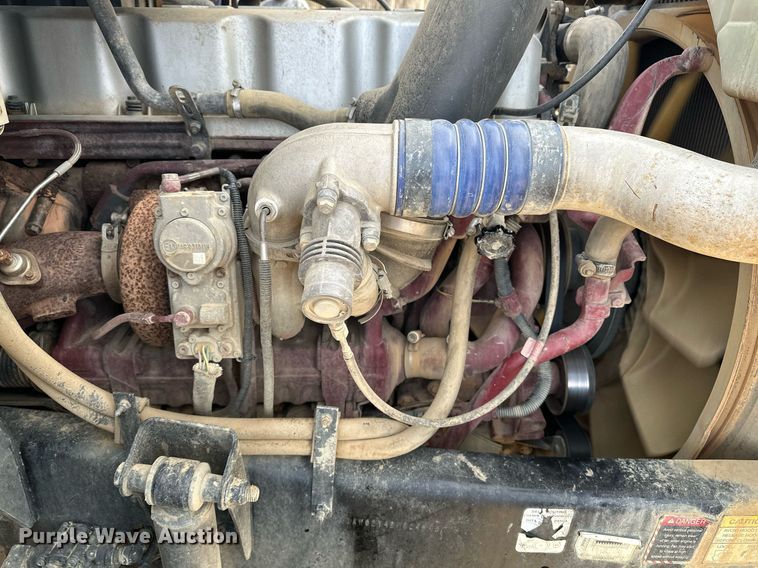 image for item DF8437 2012 Mack CXU613 dump truck