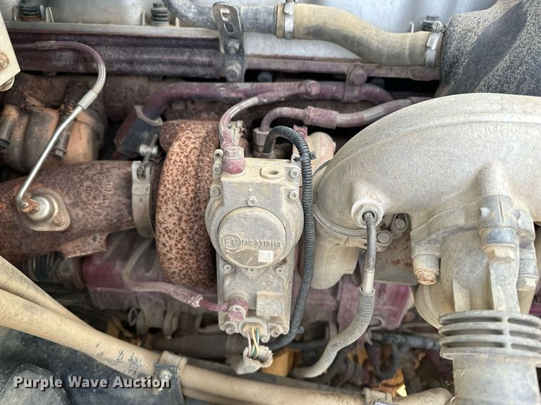 image for item DF8437 2012 Mack CXU613 dump truck