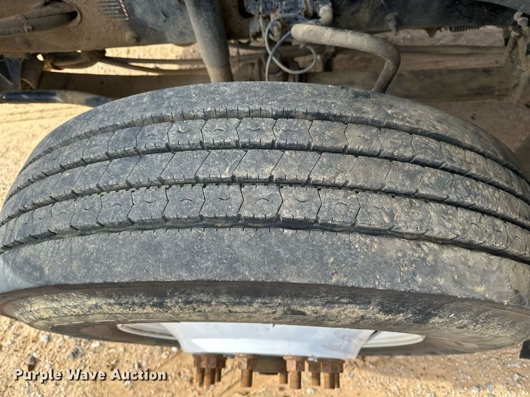 image for item DF8437 2012 Mack CXU613 dump truck