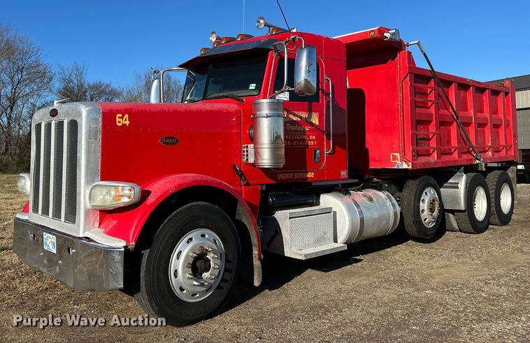 image for item DF8440 2012 Peterbilt 388 dump truck