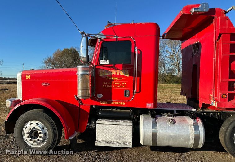 image for item DF8440 2012 Peterbilt 388 dump truck