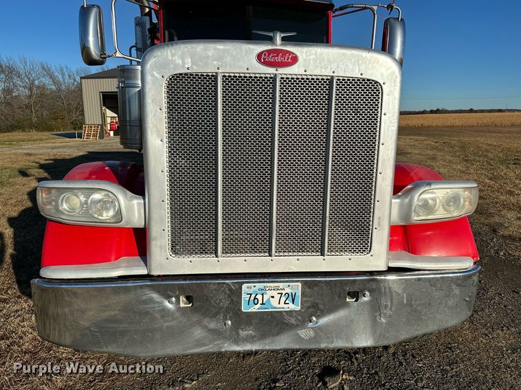 image for item DF8440 2012 Peterbilt 388 dump truck