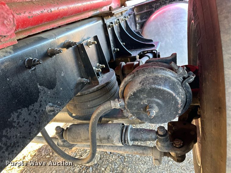 image for item DF8440 2012 Peterbilt 388 dump truck