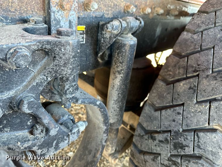 image for item DF8440 2012 Peterbilt 388 dump truck