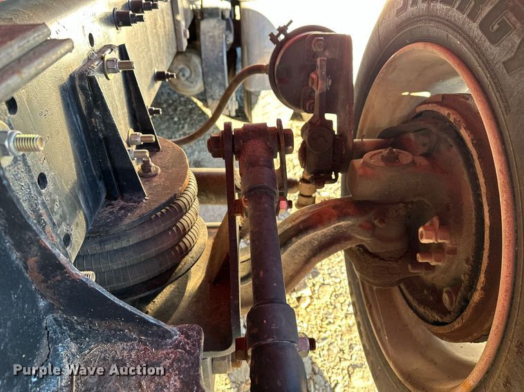 image for item DF8440 2012 Peterbilt 388 dump truck