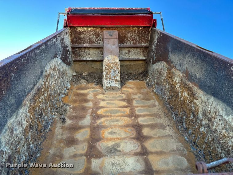 image for item DF8440 2012 Peterbilt 388 dump truck