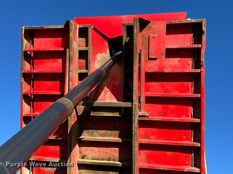 image for item DF8440 2012 Peterbilt 388 dump truck