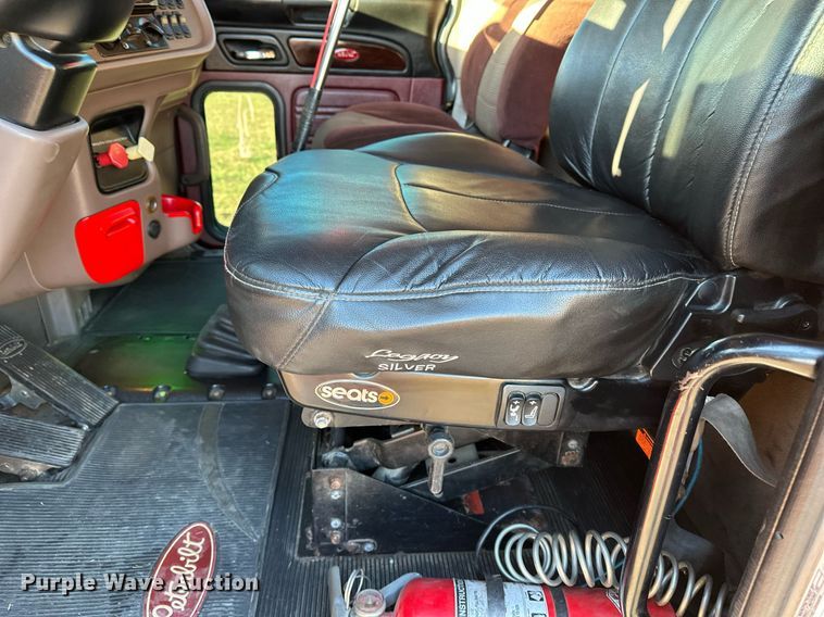 image for item DF8440 2012 Peterbilt 388 dump truck