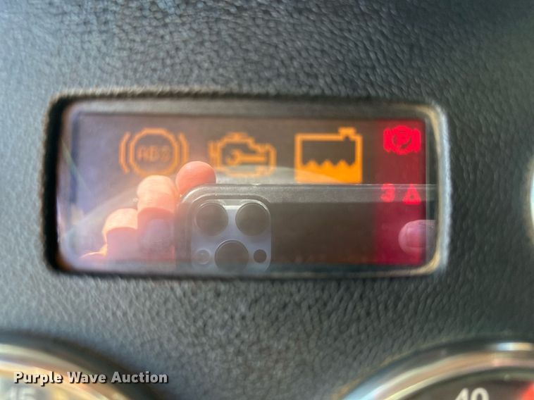 image for item DF8440 2012 Peterbilt 388 dump truck