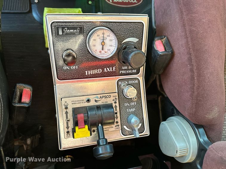 image for item DF8440 2012 Peterbilt 388 dump truck