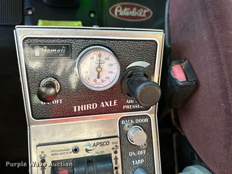 image for item DF8440 2012 Peterbilt 388 dump truck