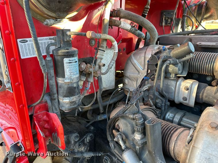 image for item DF8440 2012 Peterbilt 388 dump truck