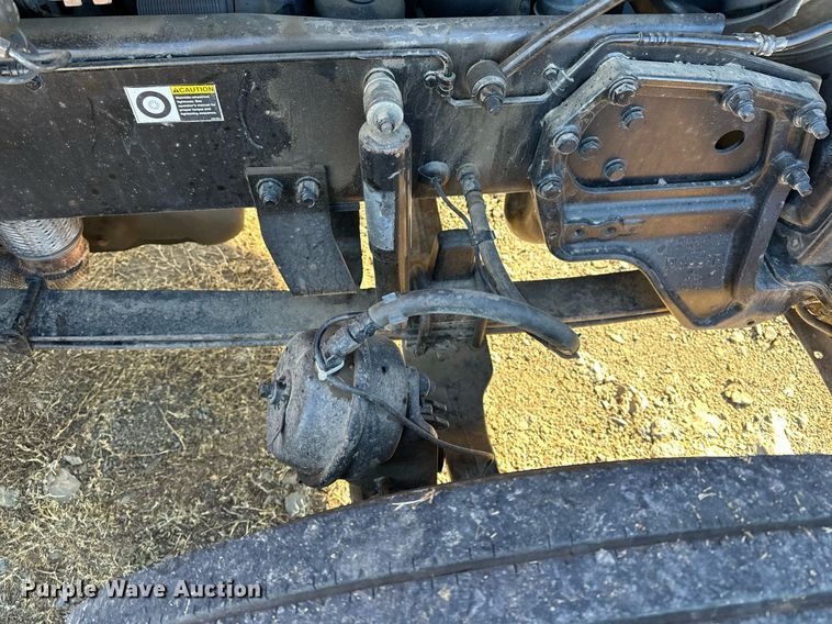 image for item DF8440 2012 Peterbilt 388 dump truck