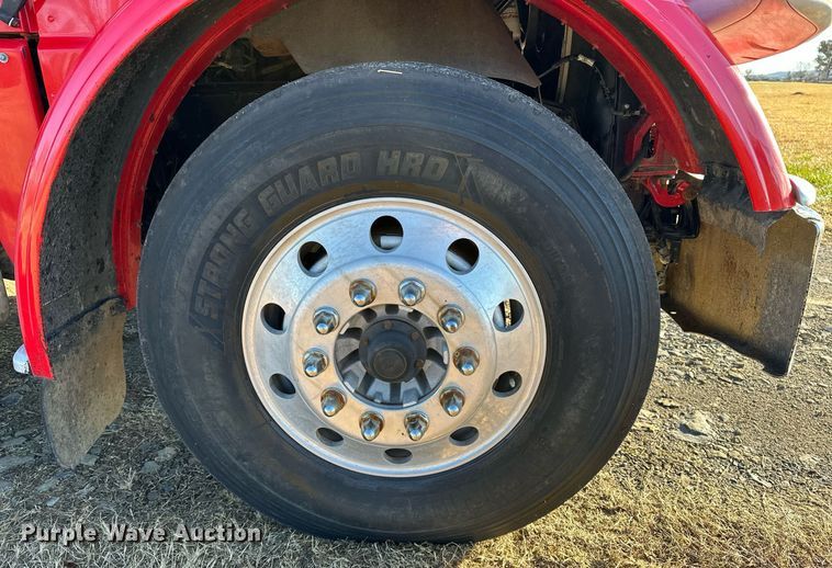 image for item DF8440 2012 Peterbilt 388 dump truck