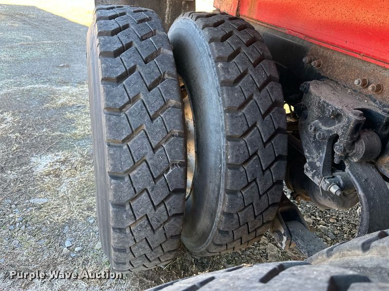 image for item DF8440 2012 Peterbilt 388 dump truck