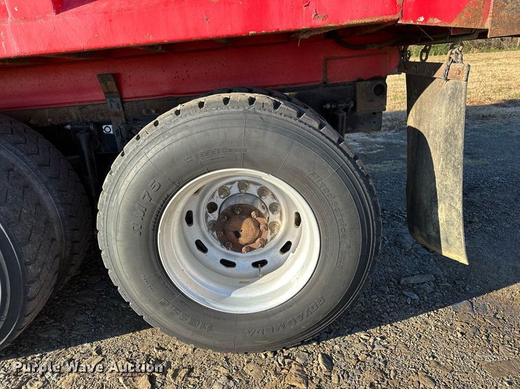 image for item DF8440 2012 Peterbilt 388 dump truck